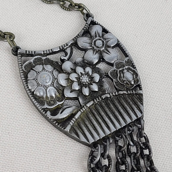 Vintage Sarah Coventry Floral Chain Tassel Pendant Necklace - Picture 3 of 8